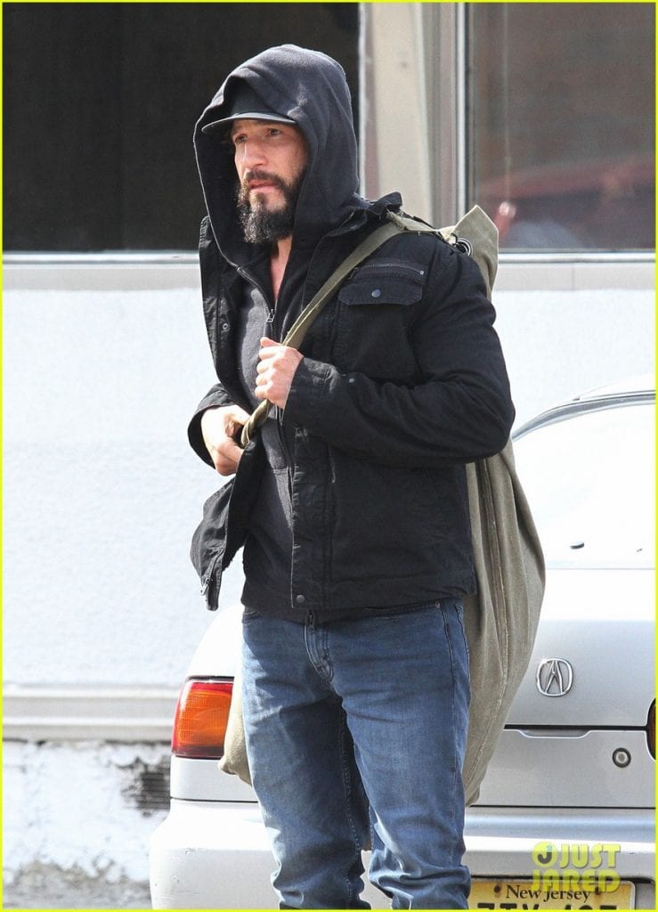 jon-bernthal-starts-filming-the-punisher-first-set-photos-07