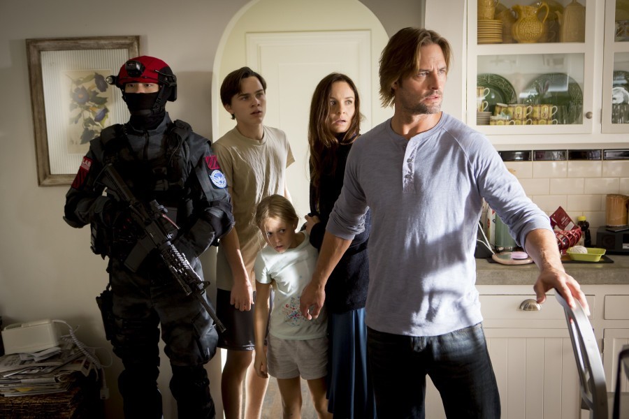 colony temporada 1 cosas felices