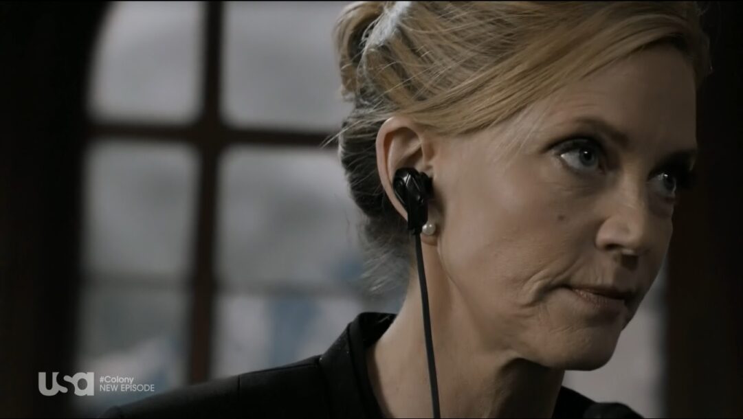 colony 2x04 helena cosas felices