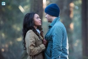 Legends of Tomorrow 2x13 cosas felices