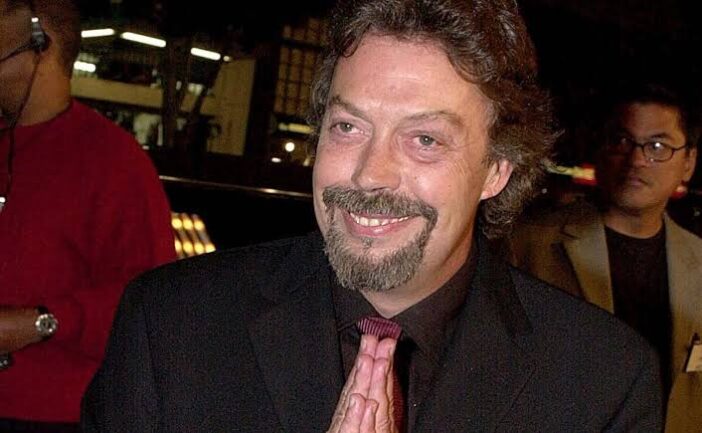 Tim Curry las cosas felices.05 e1787770832259