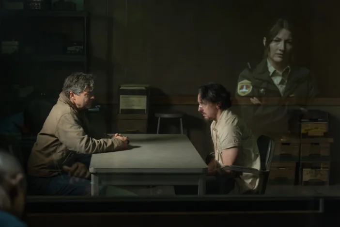 kyle chandler chris coy kelly macdonald e1787070530756