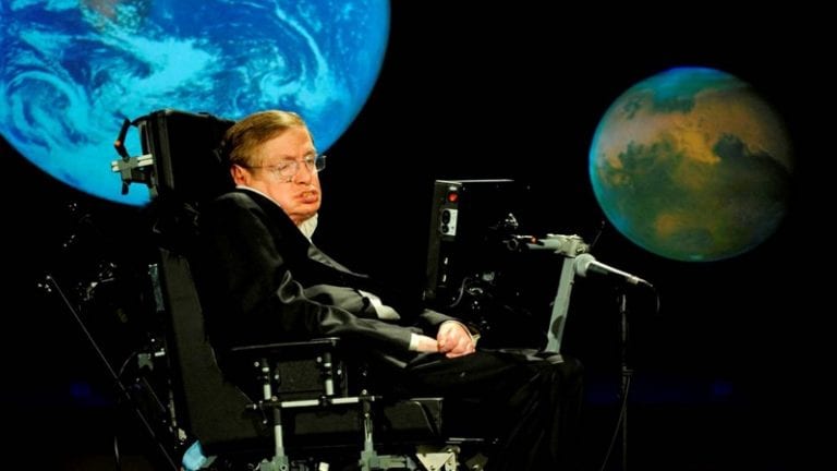 Stephen Hawking advierte de nuevo sobre el peligro de contactar a los extraterrestres