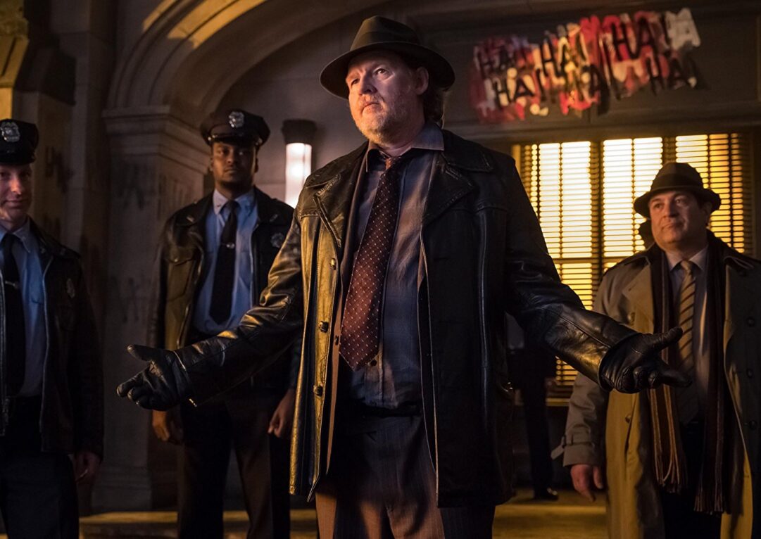 Gotham 21 Bullock heroe