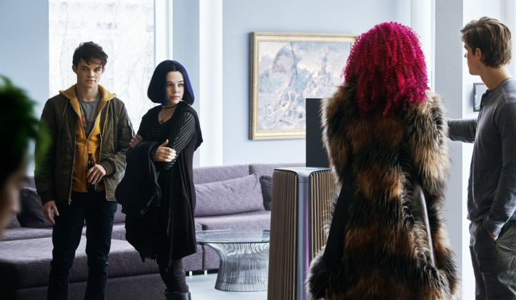 Titans and Jason 1x06 cosas felices