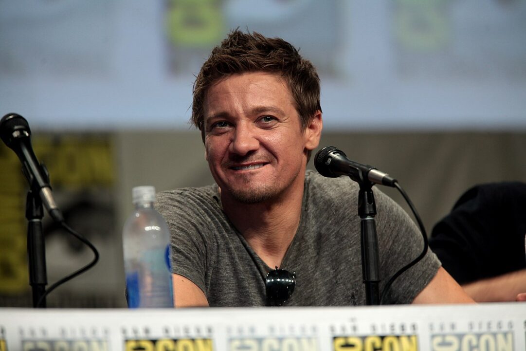 1200px Jeremy Renner SDCC 2014