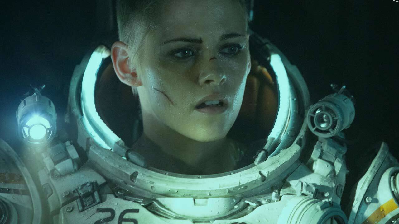 underwater con Kristen Stewart