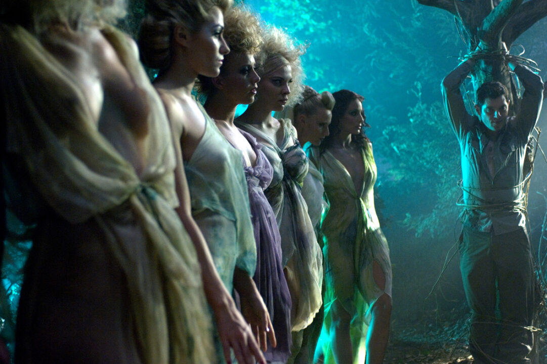 lesbian vampire killers scaled