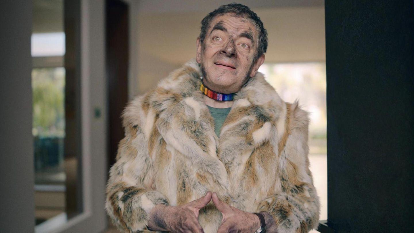 El hombre contra la abeja