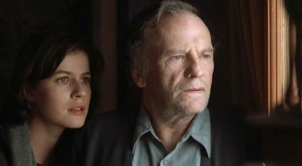 trintignant las cosas felices.10