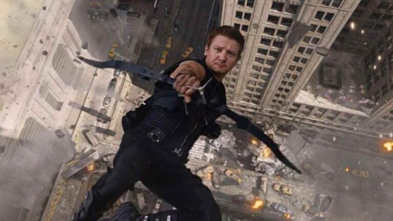 Jeremy Renner, crítico pero estable tras sufrir un accidente doméstico