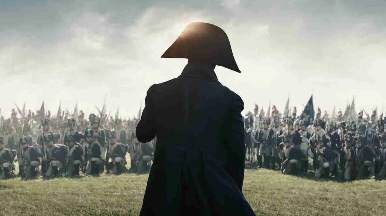 Crítica de Napoleón (2023): superproducción histórica que aprueba pero (paradójicamente) no hace historia…
