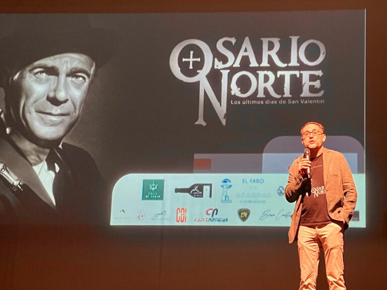 «Osario Norte. Los últimos días de San Valentín» se presenta en Cádiz con un público entregado