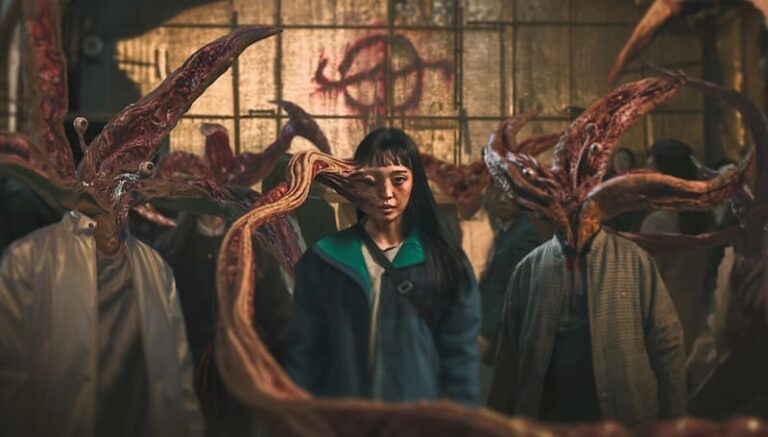 Parasyte: los Grises (2024). Unos bichos de cuidado.
