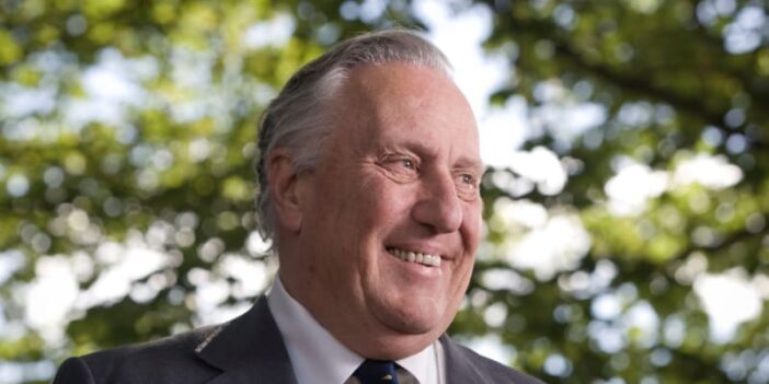 Frederick Forsyth las cosas felices.04 e1749522160424